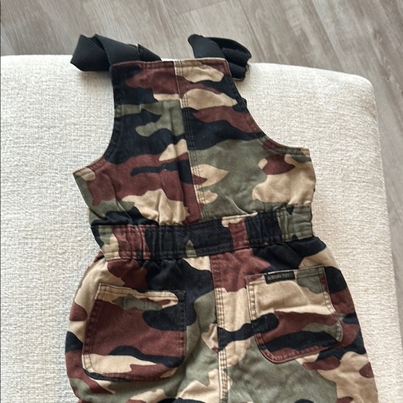 Kids Camouflage One Piece Overalls - Picture 5 of 6